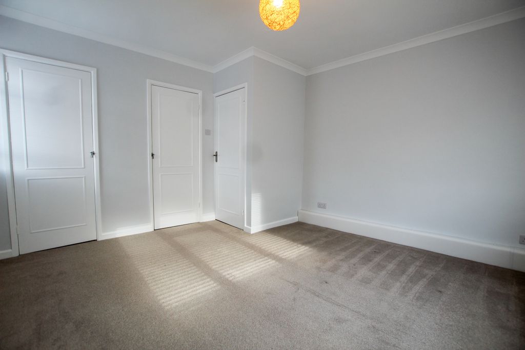 Additional image 8 of 2 bed flat to rentStroud Green, Newbury RG14