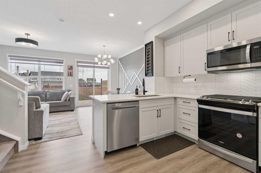 Additional image 4 of 79 Magnolia Heath SE, Calgary, AB, T3M 2Z7