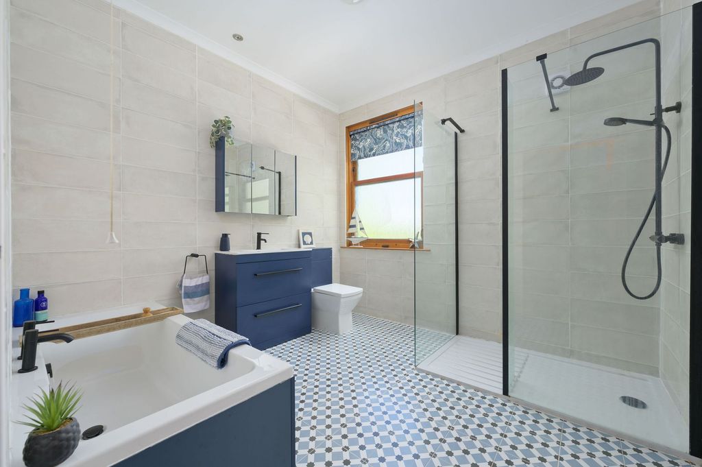 Additional image 34 of 3 bed detached house for saleArnothill, Falkirk FK1