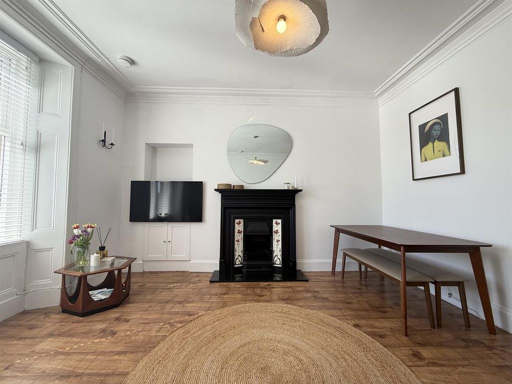 Additional image 8 of 2 bed flat for saleAnnan Road, Dumfries DG1