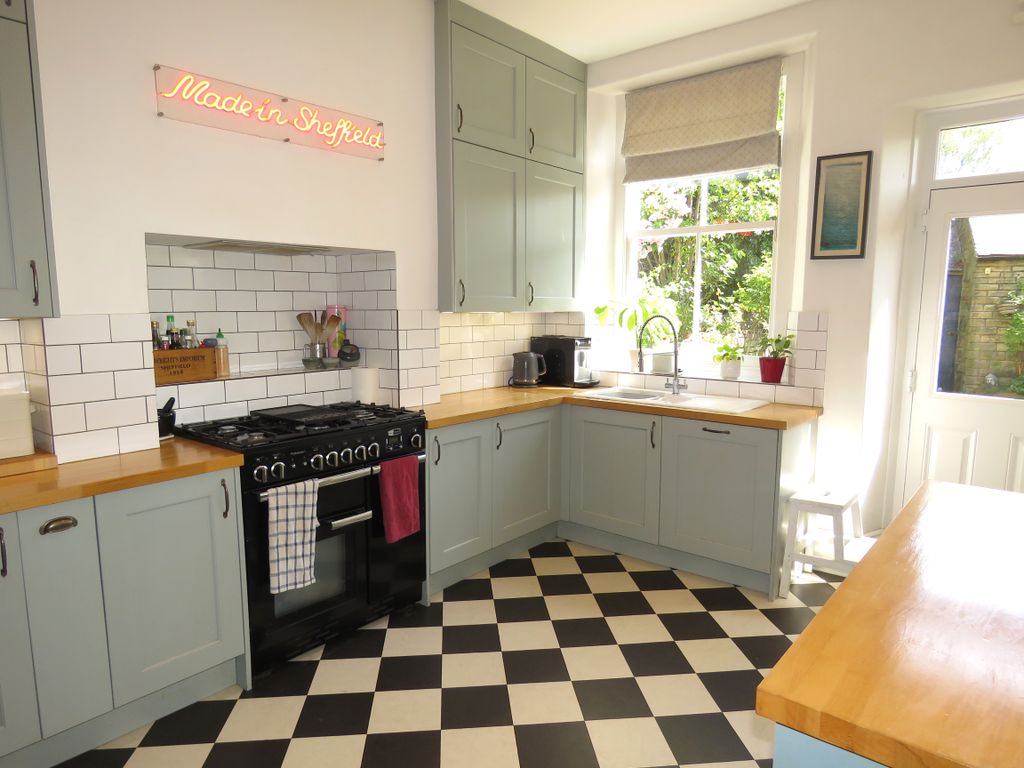 Additional image 8 of 5 bed semi-detached house to rentMontgomery Road, Sheffield S7
