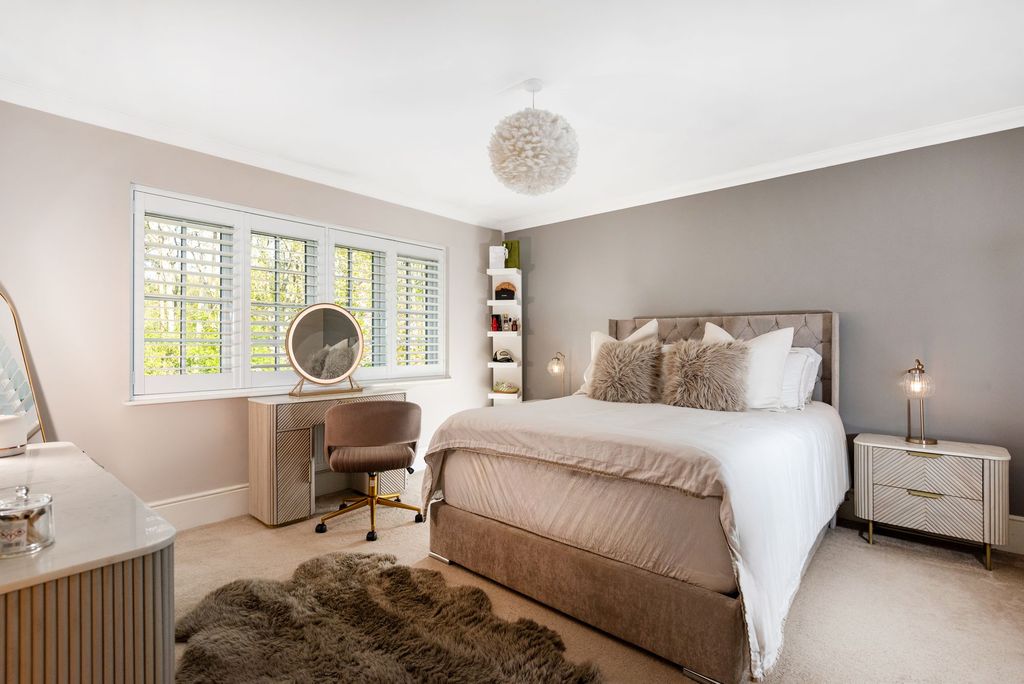 Additional image 27 of 6 bed detached house for saleEarls Farm Way, Towcester NN12