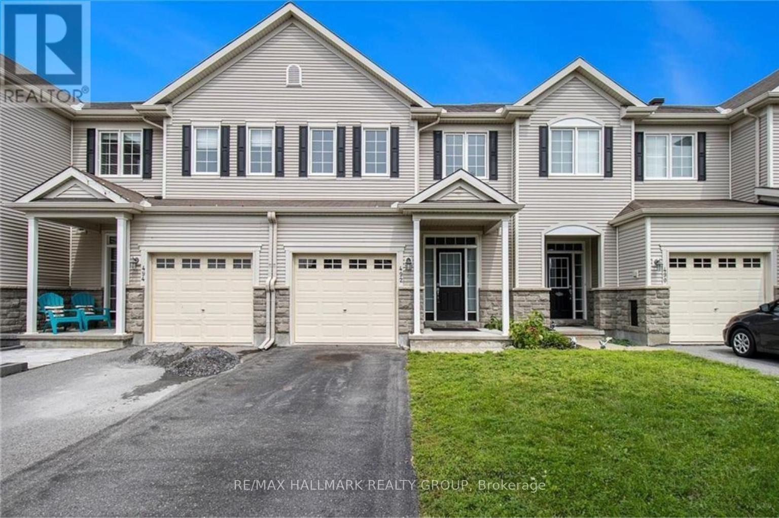 492 DUNDONALD DRIVE