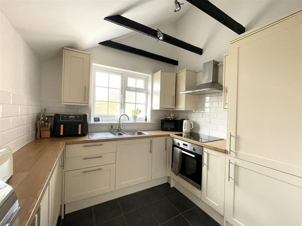 Additional image 4 of 3 bed terraced house to rentConduit Road, Stamford PE9