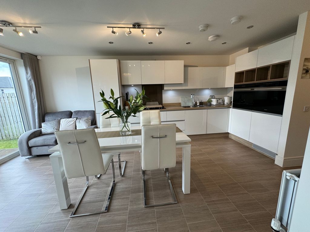 Additional image 12 of 3 bed detached house to rentArcherfield Crescent, Newarthill, Motherwell ML1