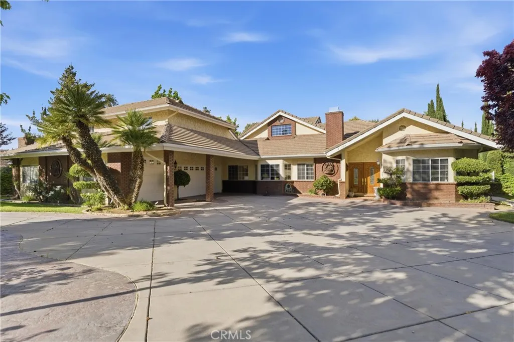 41504 Mission Dr, Palmdale, CA 93551 photo 3