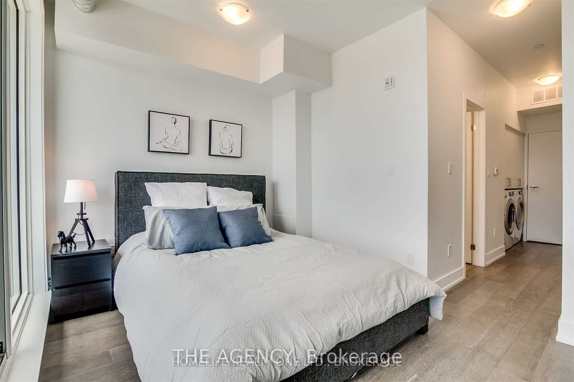 Additional image 6 of 303 Gilmour Avenue, Toronto, ON, M6S 3B6