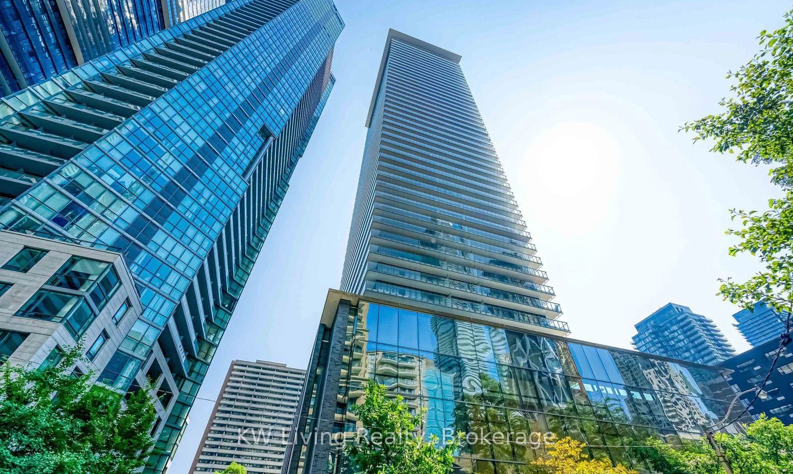 2301-33 Charles Street E, Toronto, ON, M4Y 0A2