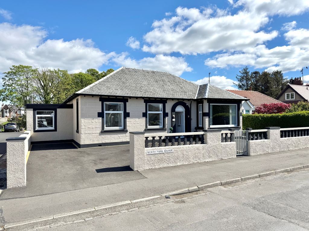 4 bed detached bungalow for saleNorth Park Avenue, Girvan KA26