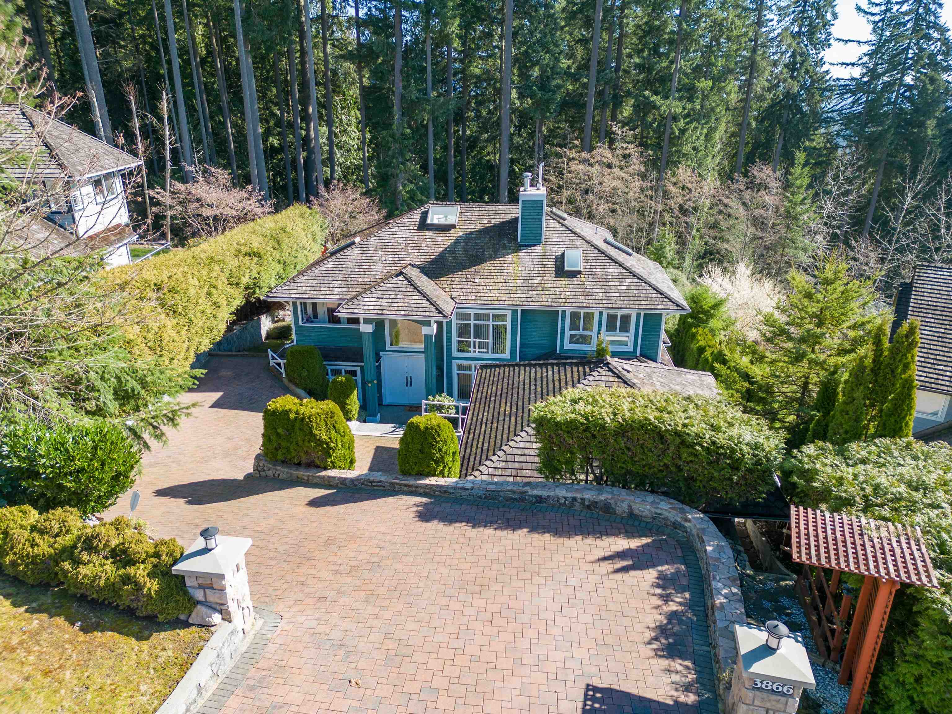 3866 Michener Way, North Vancouver, BC, V7K 3C7