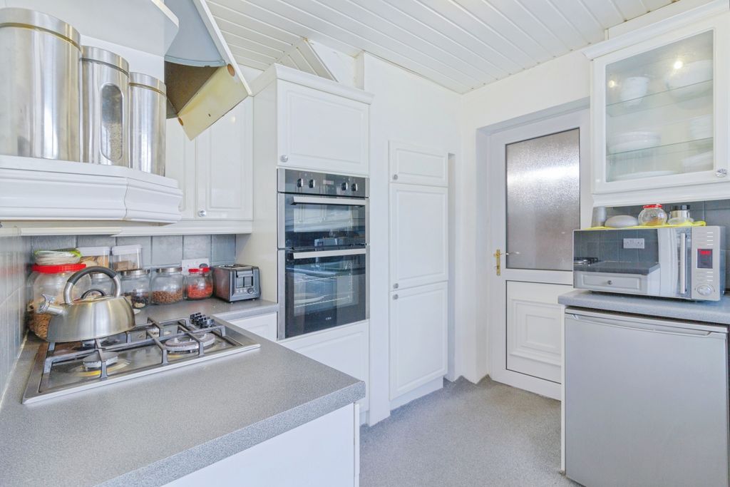 Additional image 8 of 3 bed semi-detached house for saleGrass Acres, Leicester LE3