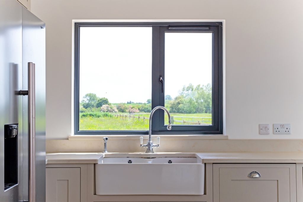Additional image 5 of 5 bed barn conversion to rentEast Challow, Wantage OX12