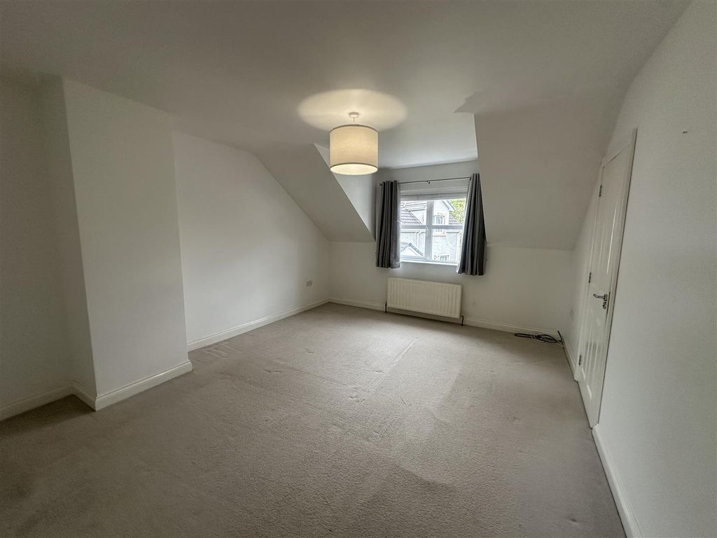 Additional image 9 of 4 bed detached house to rentLogan Gardens, Ballyclare BT39