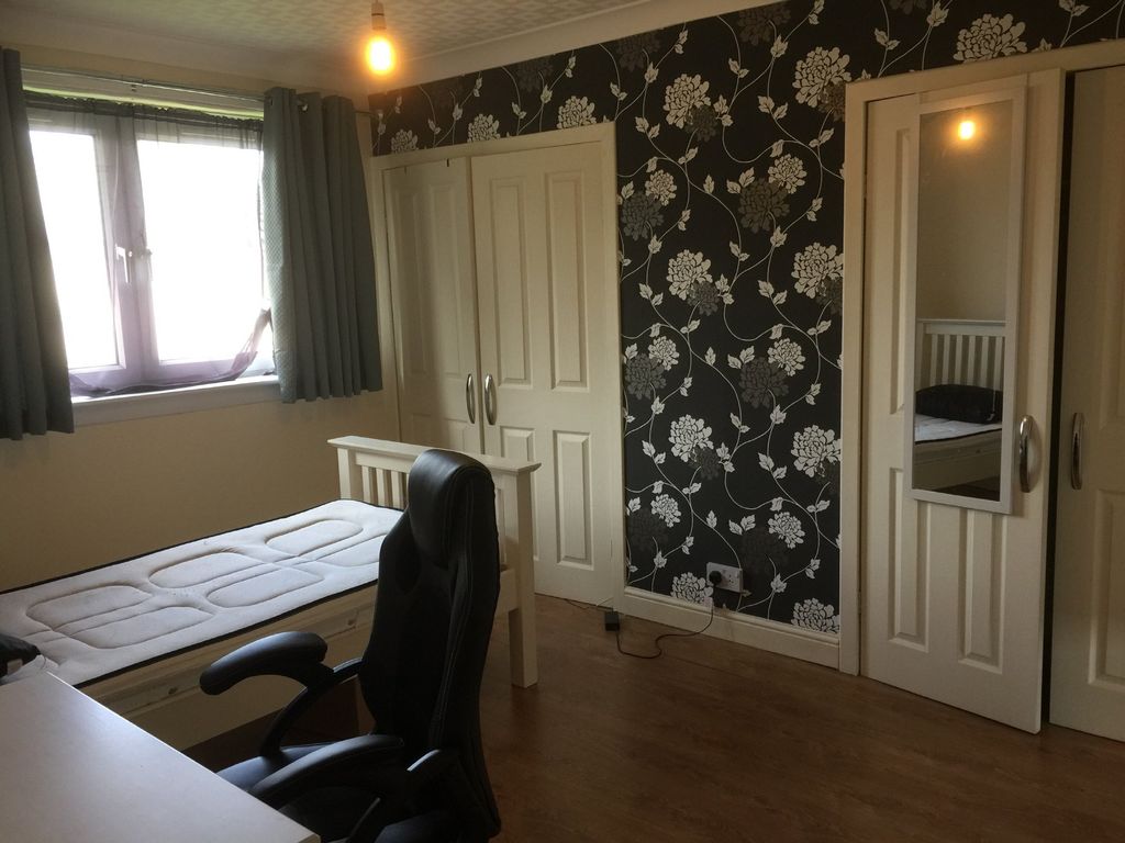 Additional image 3 of Room to rentHeadrigg Row, The Inch, Edinburgh EH16