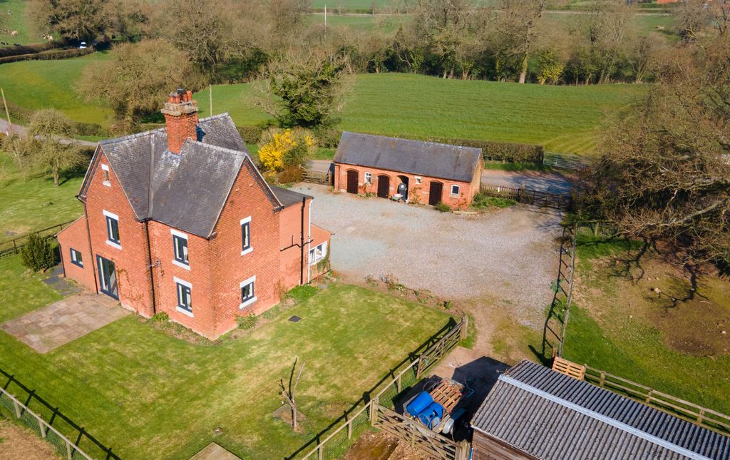 3 bed farmhouse to rentAdderley, Market Drayton TF9