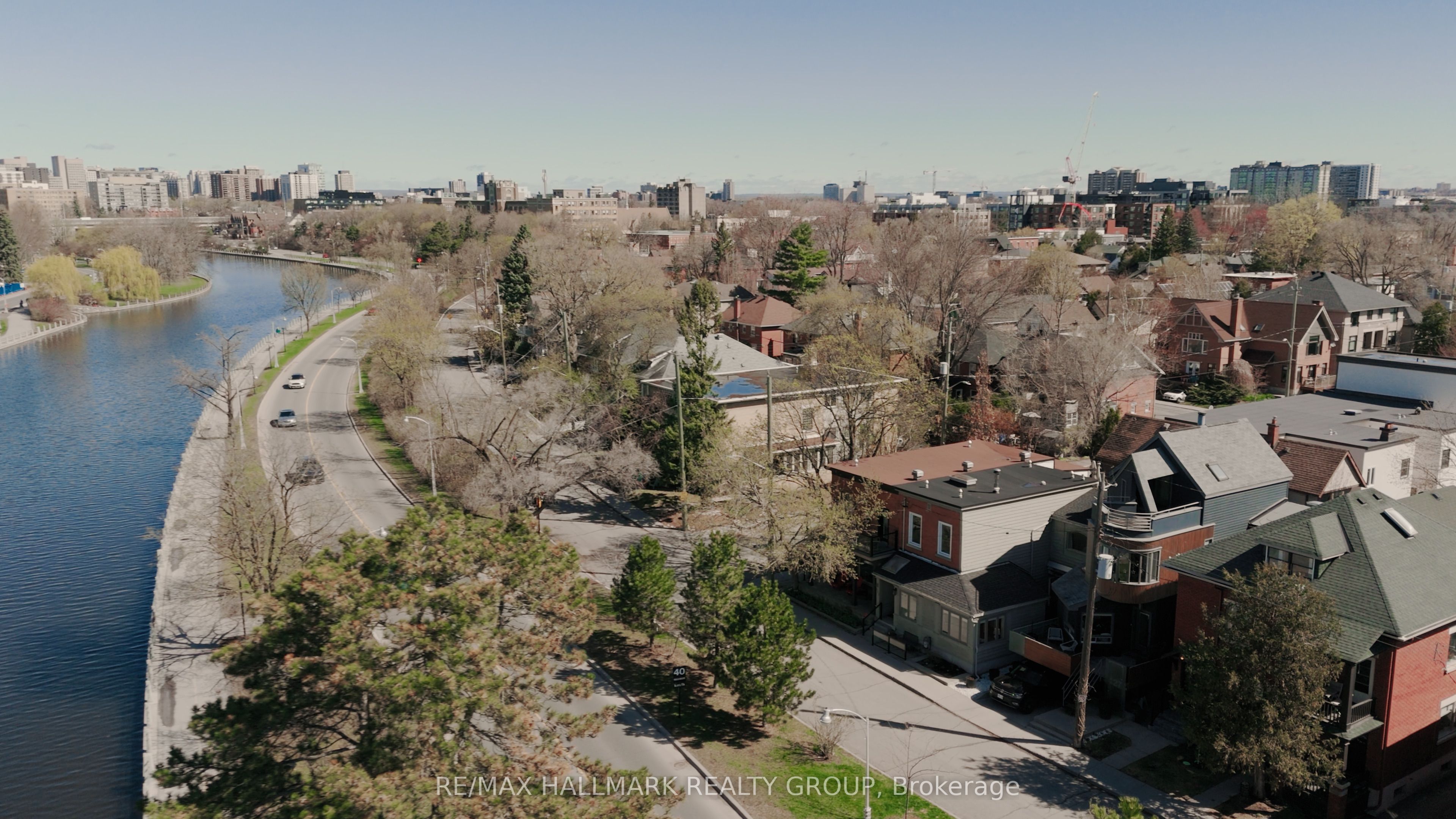 Additional image 2 of 425 Echo Drive, Ottawa, ON, K1S 1N6