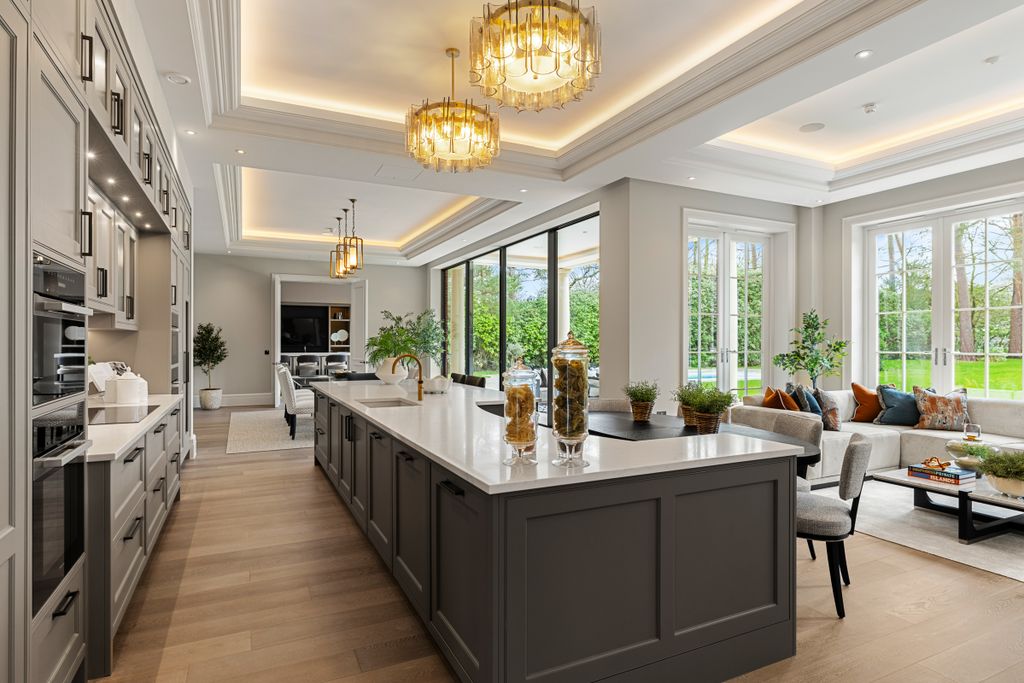 Additional image 13 of 6 bed property for saleEast Road, St George’S Hill, Surrey KT13