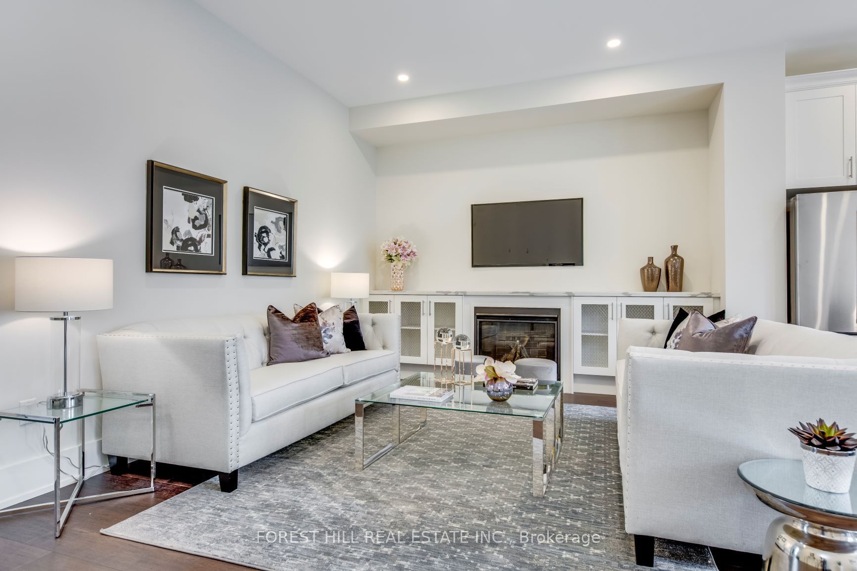 Additional image 4 of 727 Ebony Avenue, Mississauga, ON, L5E 1A1