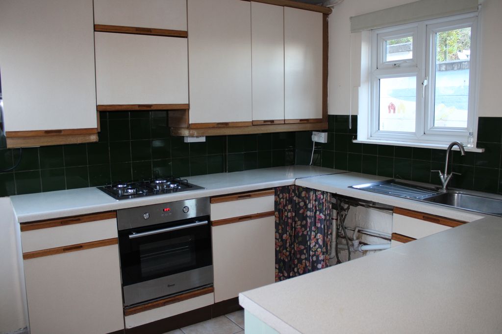 Additional image 2 of 2 bed bungalow to rentBishopswood Road, Prestatyn LL19