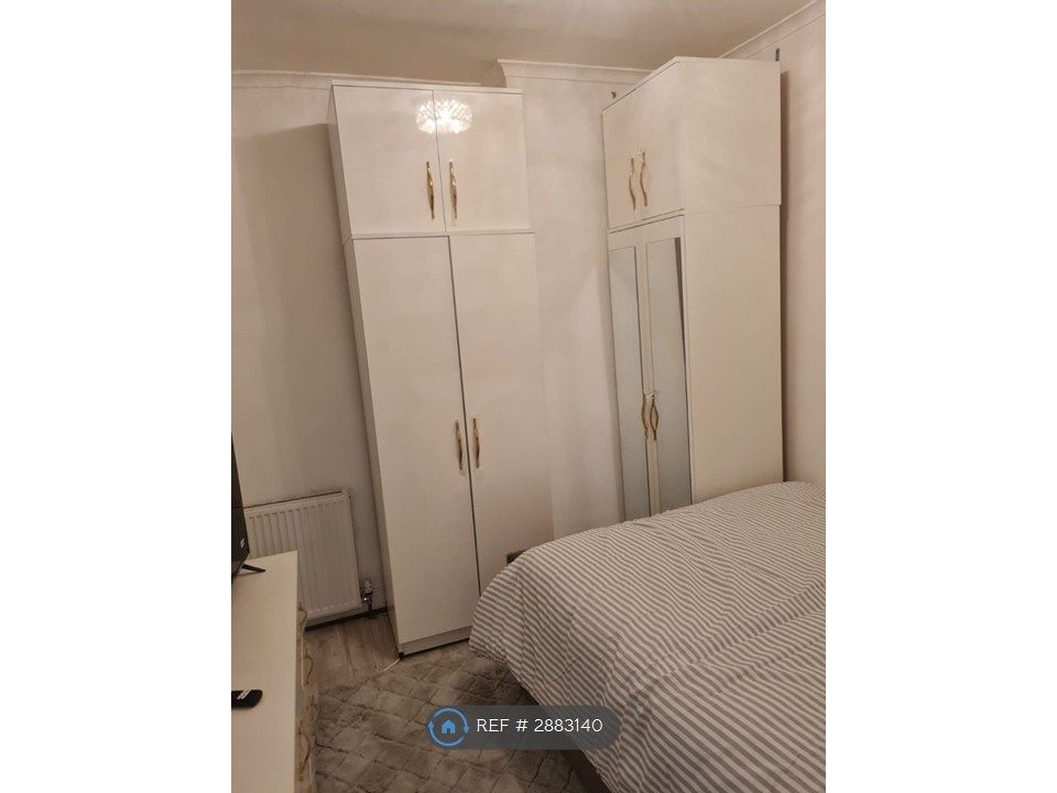 Additional image 8 of Room to rentCentral St, Hengoed CF82