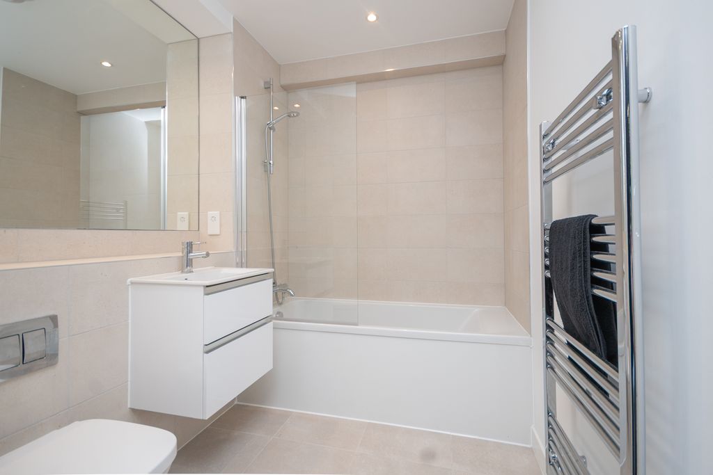Additional image 10 of 2 bed flat for saleBridge Street, Paisley PA1