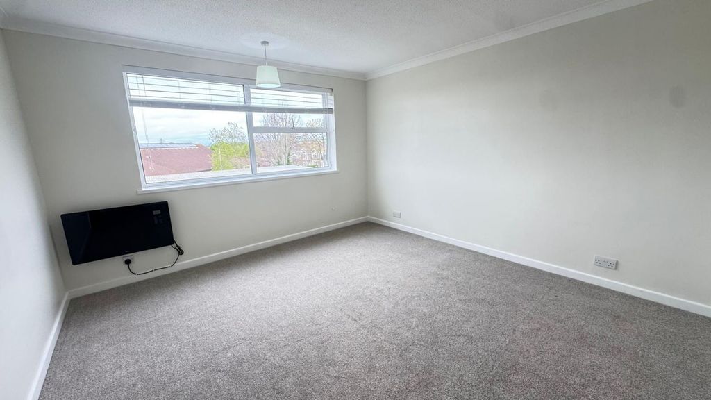 Additional image 11 of 2 bed flat to rentCharborough Road, Bristol BS34
