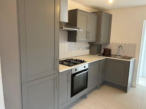 Llantrisant Street, Cathays CF24