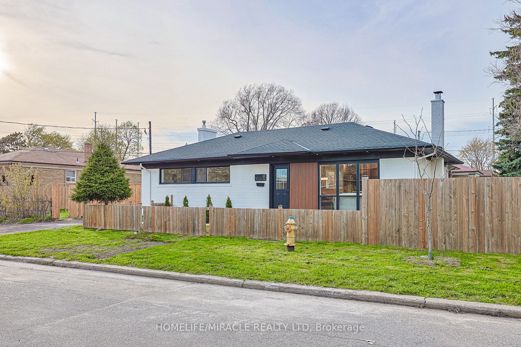 22 Arnprior Road, Toronto, ON, M1K 5A6 photo 3