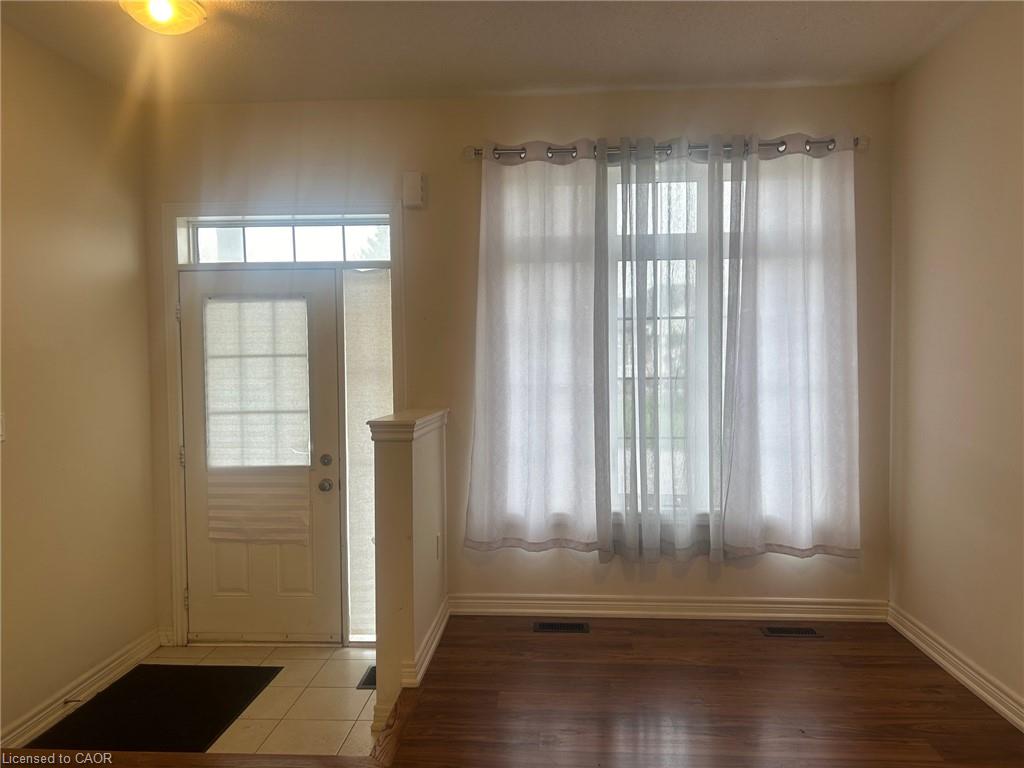 3068 Eighth Line, Oakville, ON, L6H 0S6 photo 3