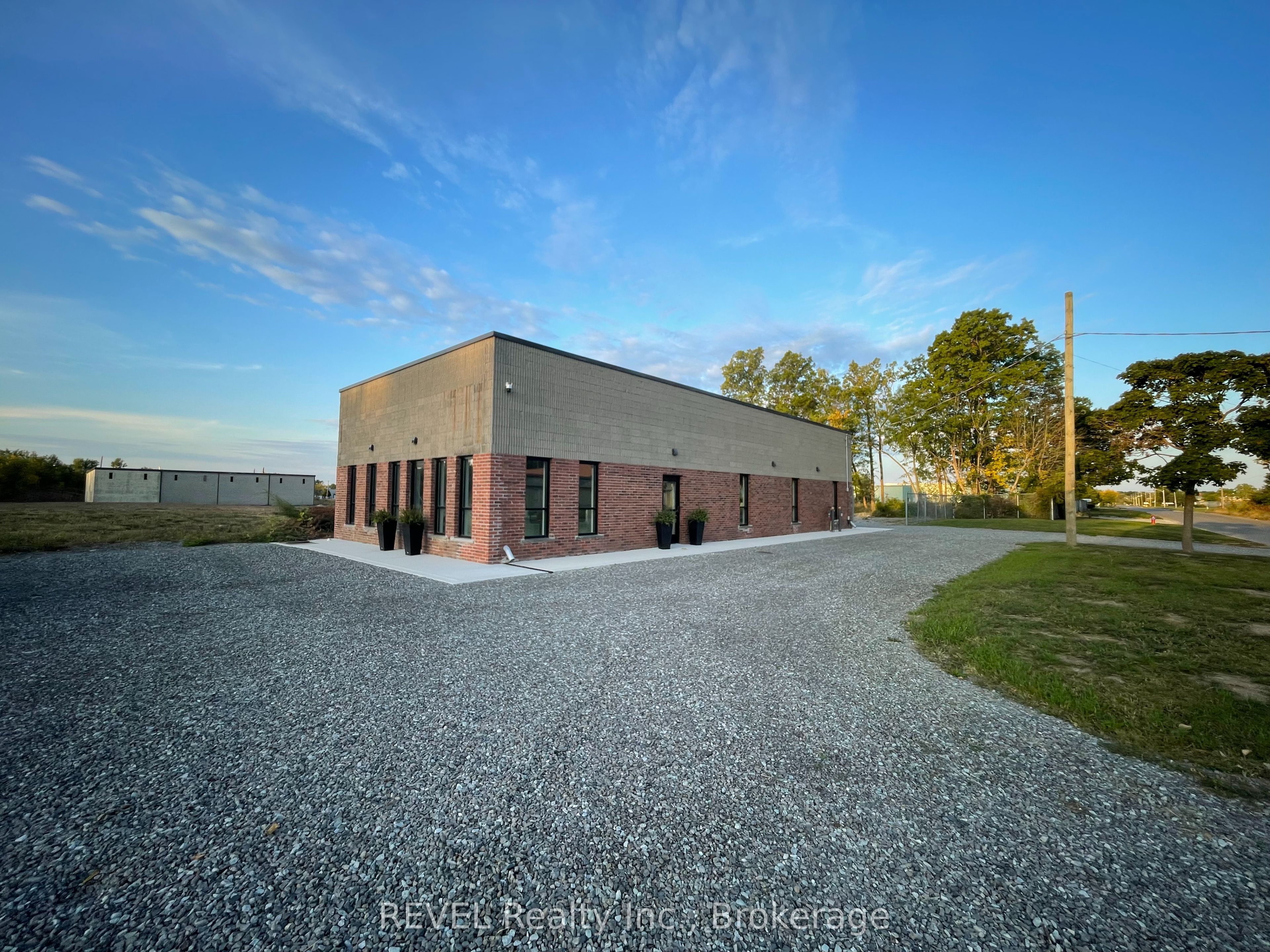 Additional image 4 of 8455 Stanley Avenue, Niagara Falls, ON, L2G 0C9