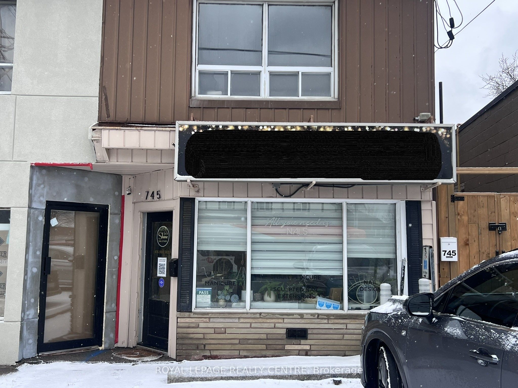 745 Lakeshore Road E, Mississauga, ON, L5E 1C6