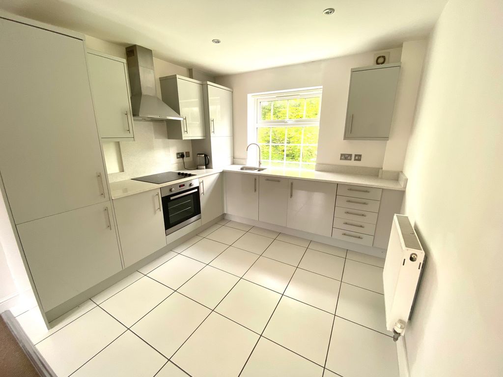 Additional image 2 of 2 bed flat to rentCavendish Court, Neston CH64