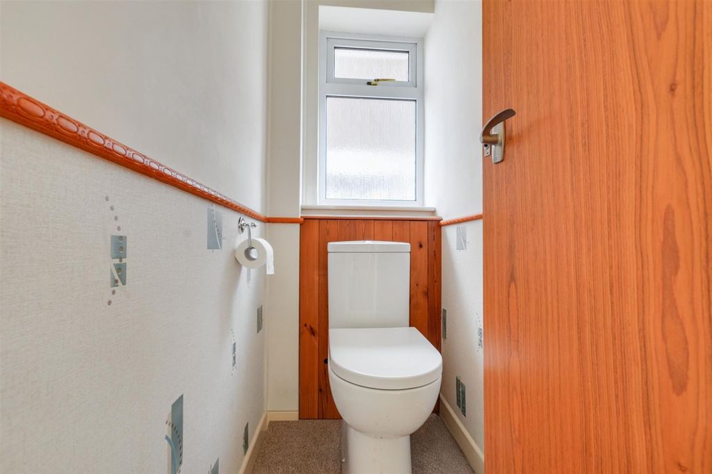 Additional image 12 of 3 bed link detached house for saleBelmont Close, Chilwell, Nottingham NG9