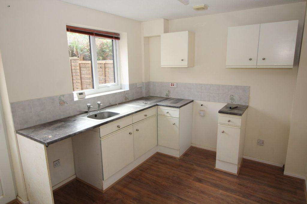 Additional image 5 of Semi-detached house to rentLarkspur Close, Chester, Cheshire West And Ches CH4
