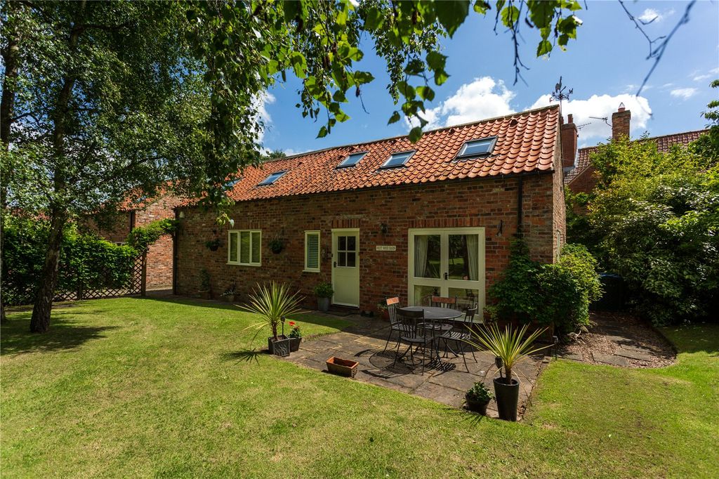 Additional image 10 of 4 bed detached house for saleWest Wood House, Main Street, Sutton On Derwent, York YO41