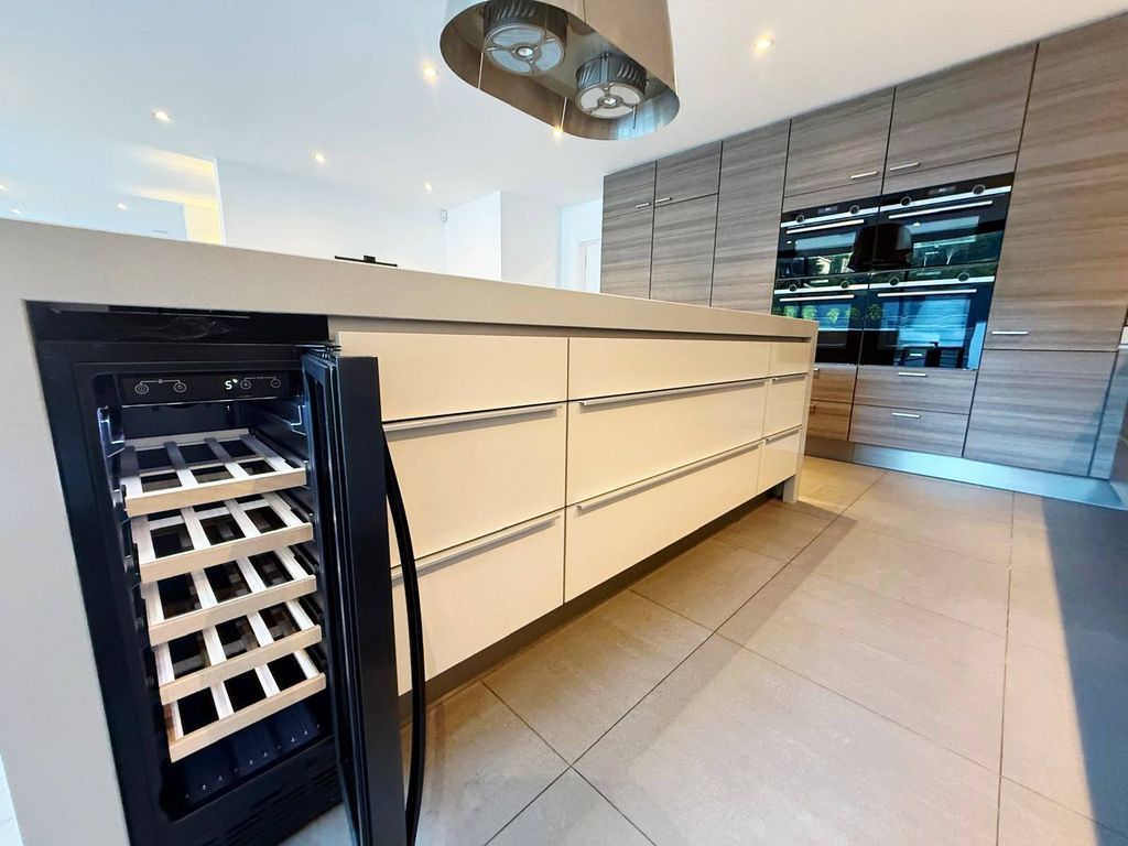 Additional image 9 of 5 bed detached house to rentSevenoaks Road, Pratts Bottom BR6