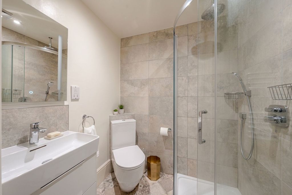 Additional image 12 of 4 bed flat to rentBeech Grove, Harrogate HG2