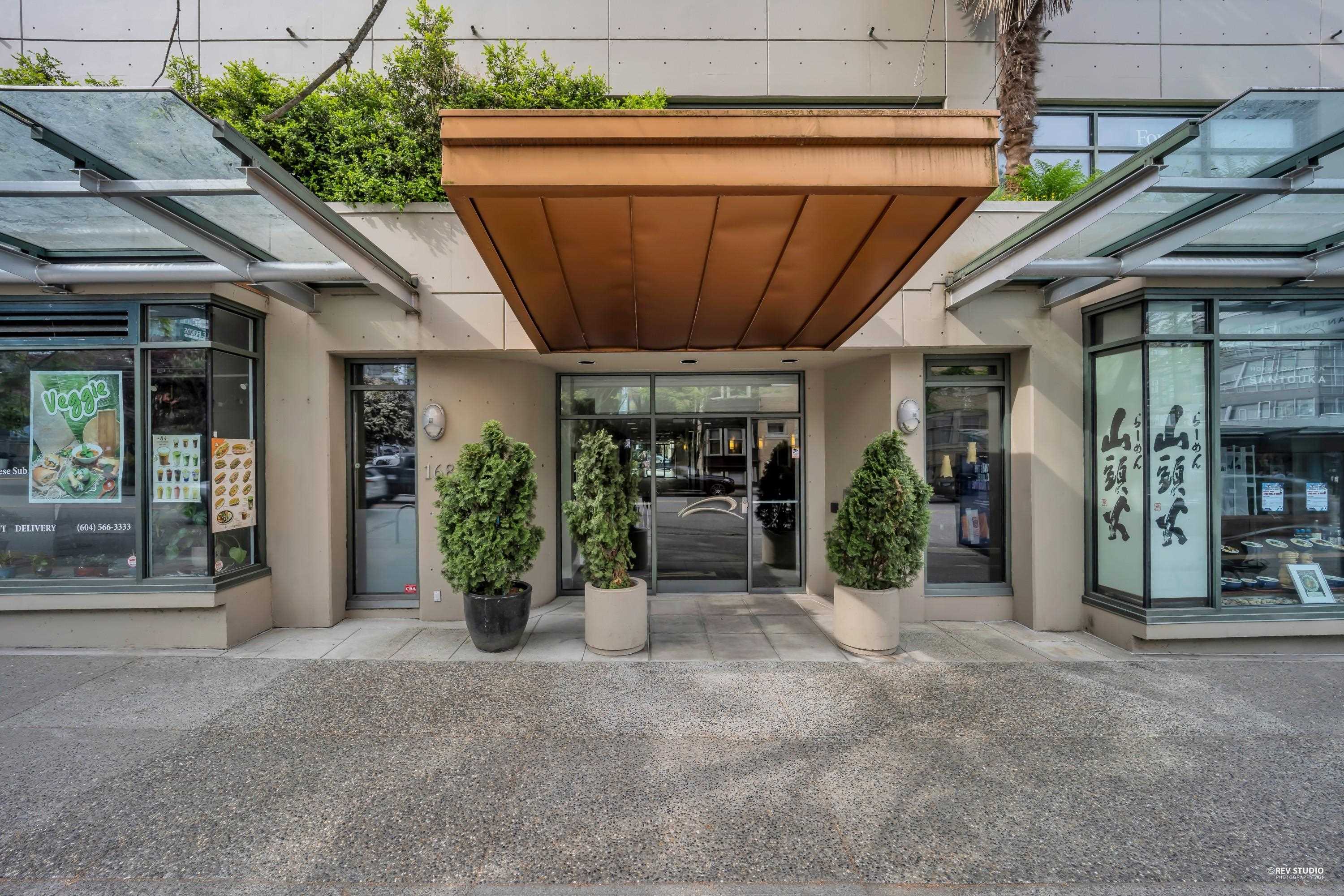 214-1688 Robson Street, Vancouver, BC, V6G 1C7