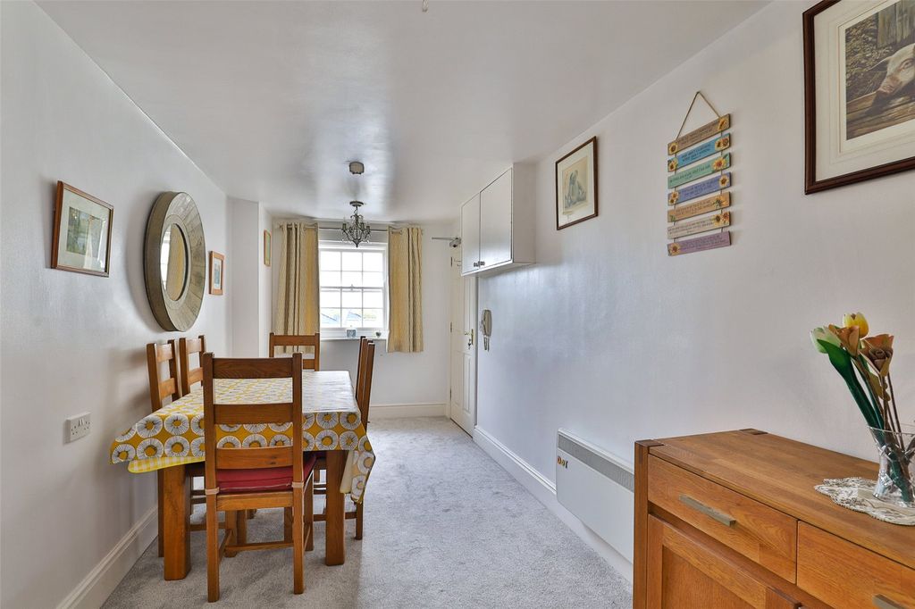Additional image 5 of 2 bed flat for salePortway, Frome, Somerset BA11