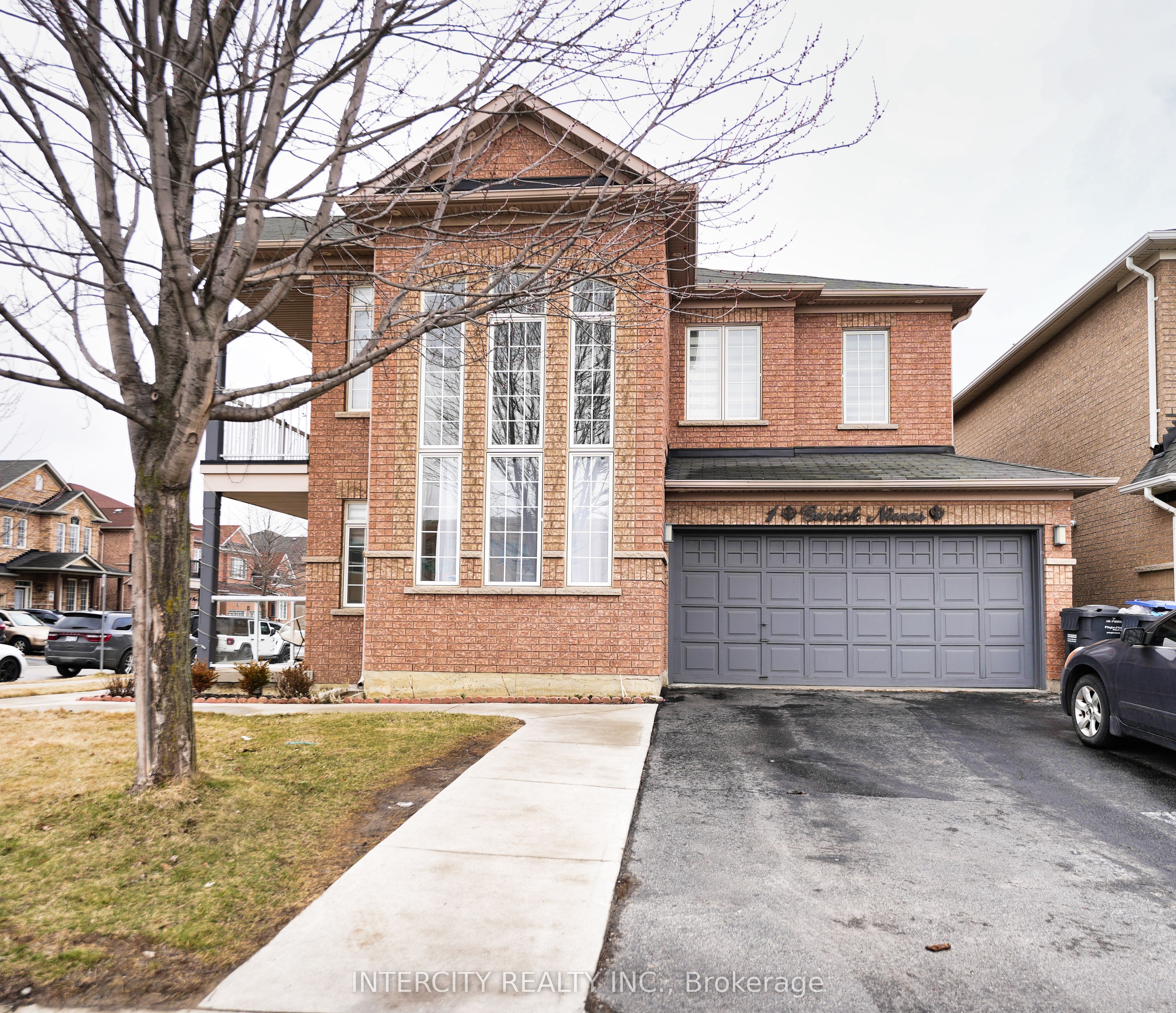 1 Pape Drive, Brampton, ON, L6R 0G4
