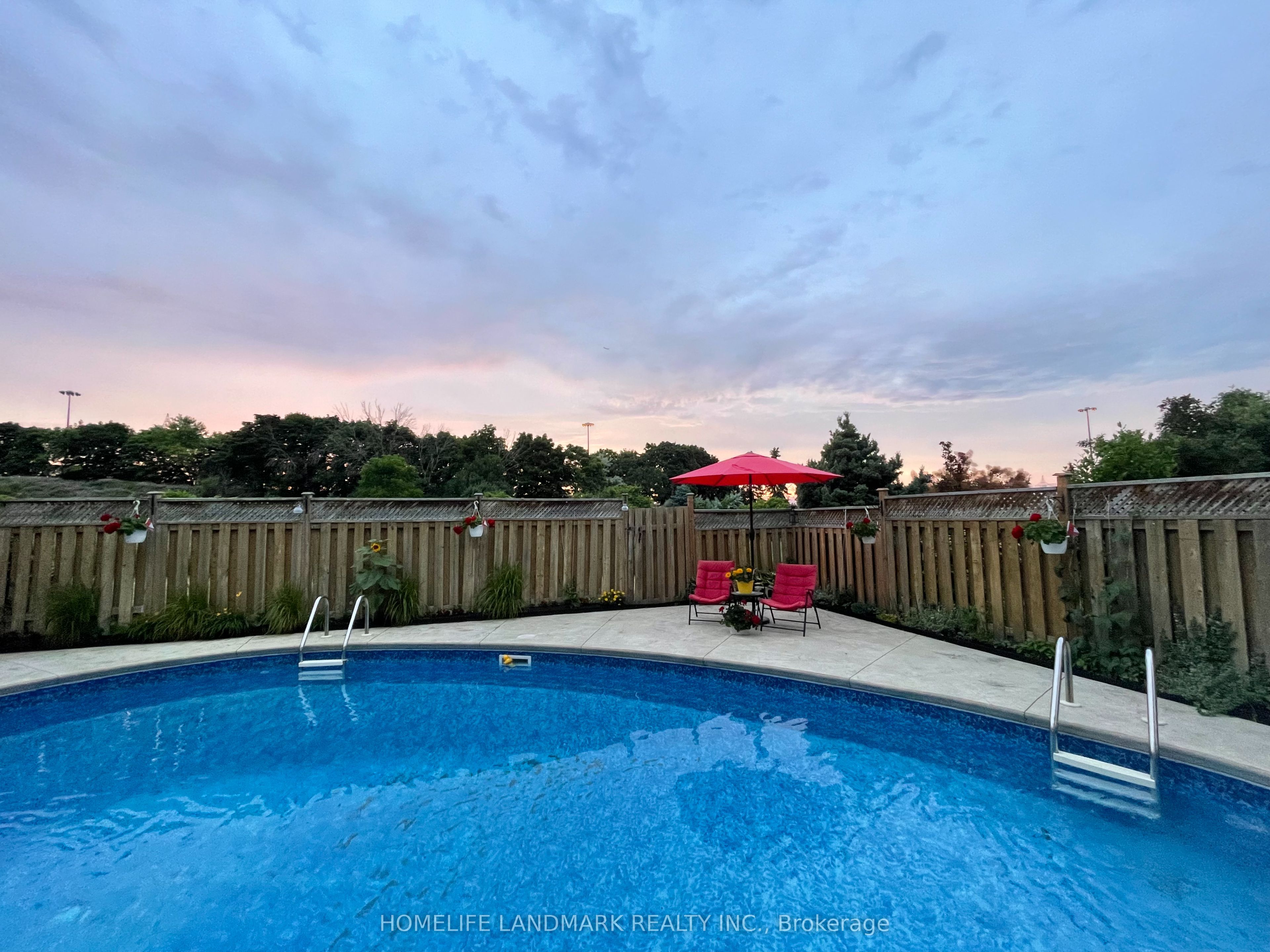 Additional image 2 of 2105 Folkway Drive, Mississauga, ON, L5L 3G3
