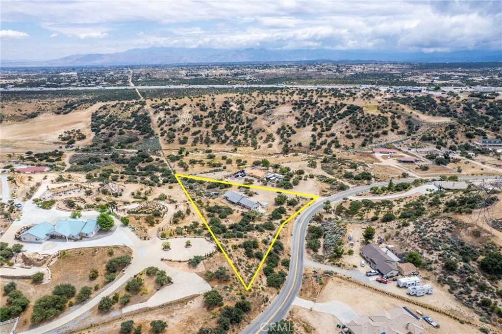 Additional image 33 of 6861 Oak Hill Road, Oak Hills, CA 92344