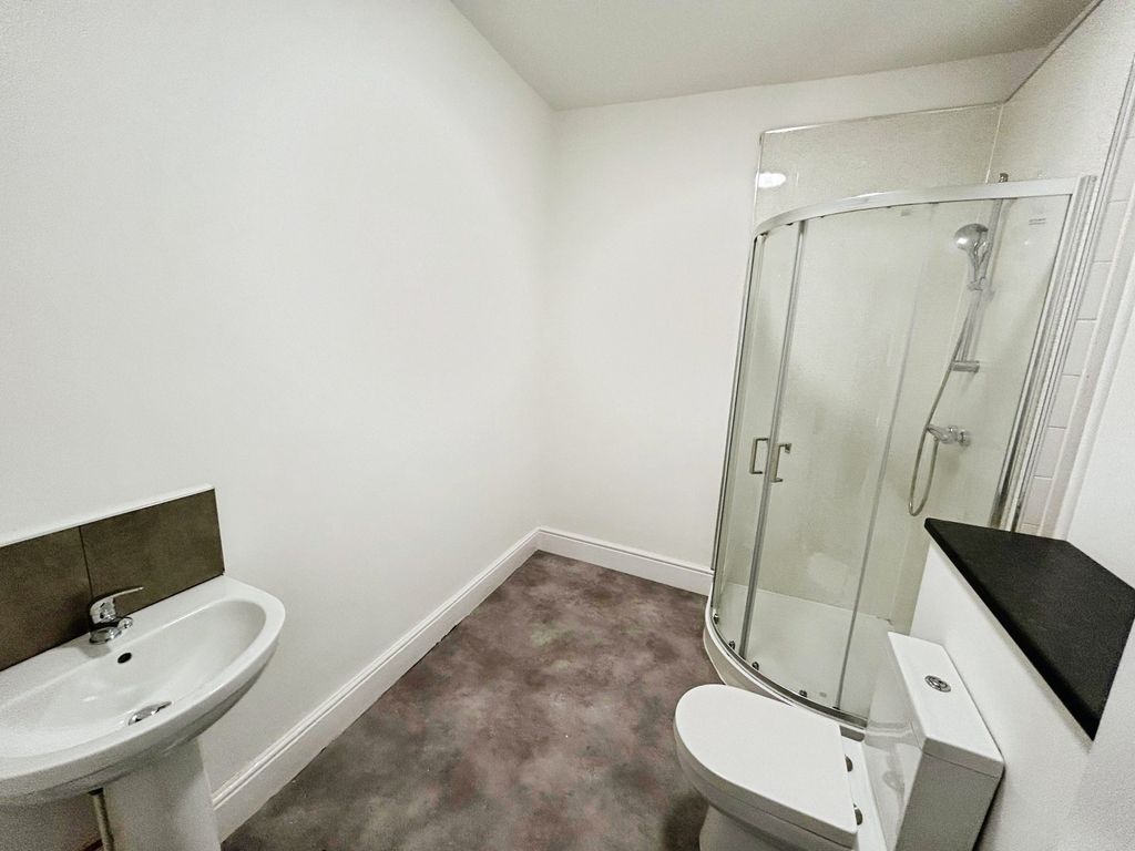 Additional image 5 of 1 bed flat to rentHigh Street, Fleur De Lis, Blackwood NP12