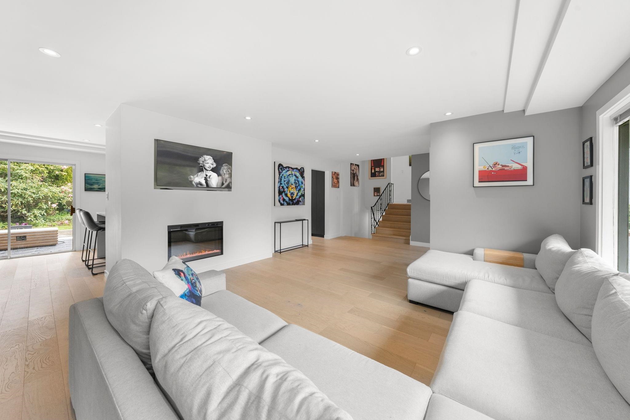 675 Burley Drive, West Vancouver, BC, V7T 1Z3