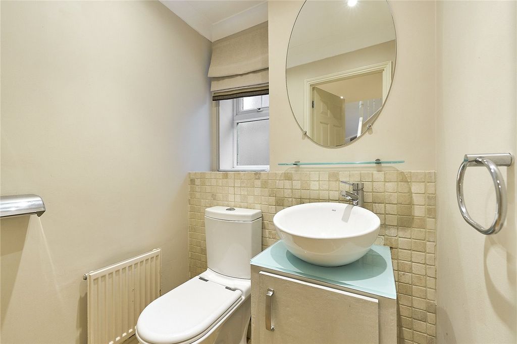 Additional image 36 of 4 bed detached house to rentSaint Andrews Gardens, Cobham, Surrey KT11