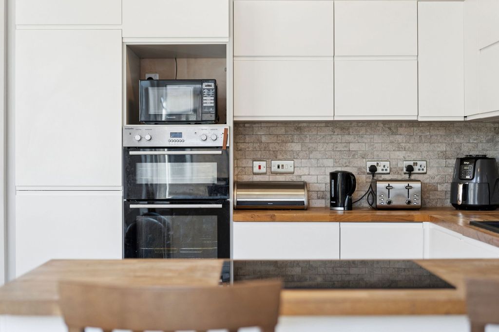 Additional image 4 of 4 bed flat for sale10 Roxburgh Street, Dowanhill G12