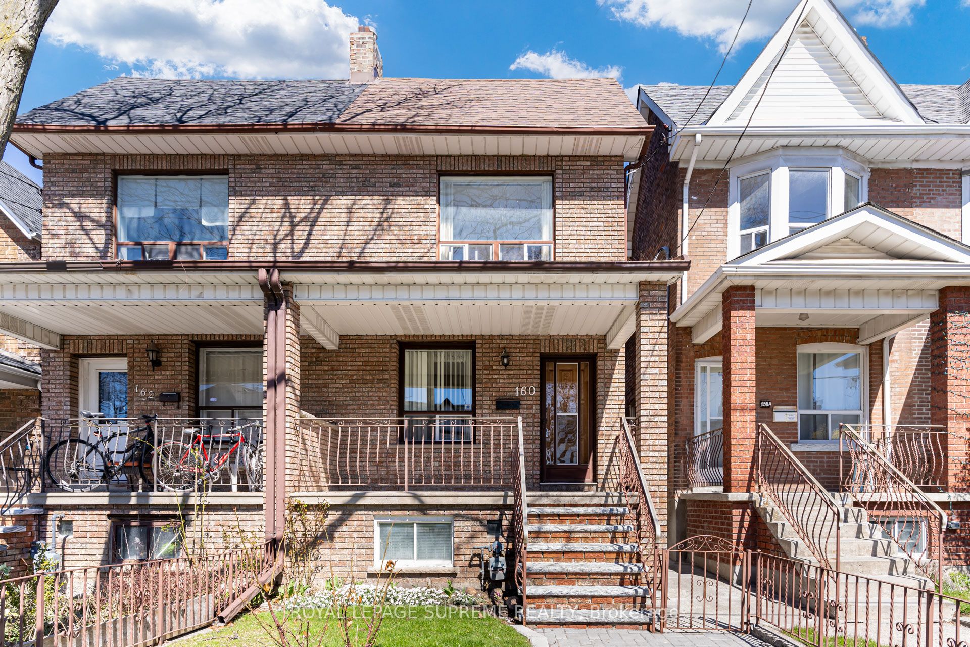Upper-160 Shanly Street, Toronto, ON, M6H 1S9