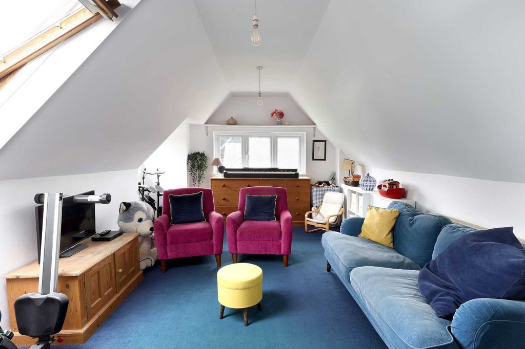 Additional image 18 of 6 bed detached house for saleGregories Road, Beaconsfield, Buckinghamshire HP9