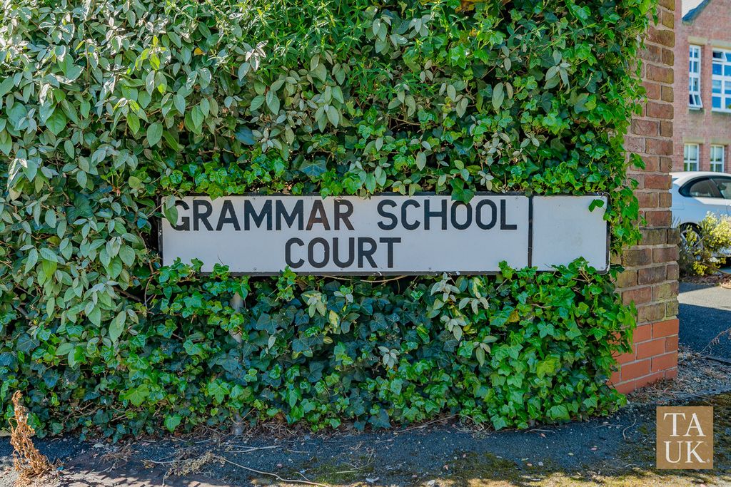 Additional image 23 of 3 bed flat for saleGrammar School Court, Ormskirk L39