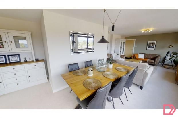 2 bed flat to rentBalmoral House, Macclesfield, Cheshire SK10 photo 4